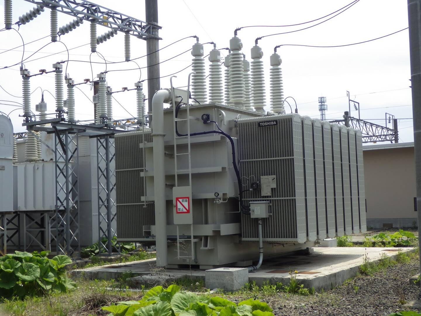 scott-connected transformer with tertiary winding for high-power applications
